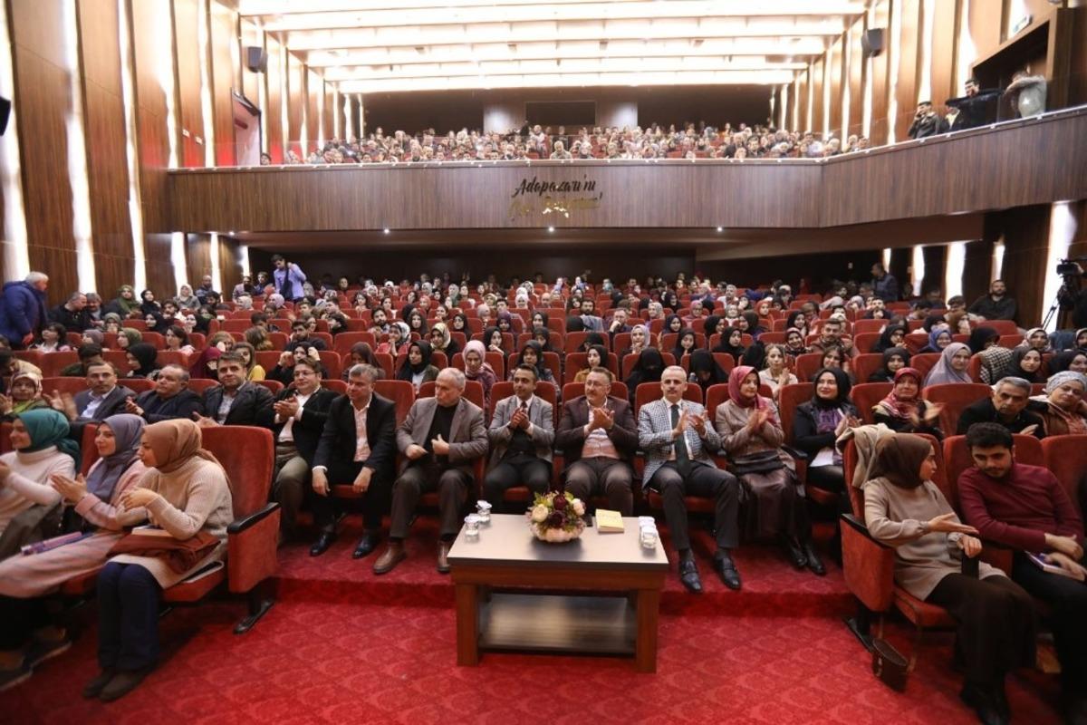 Şair Bakiler, OKM&rsquo;de sevenleri ile buluştu