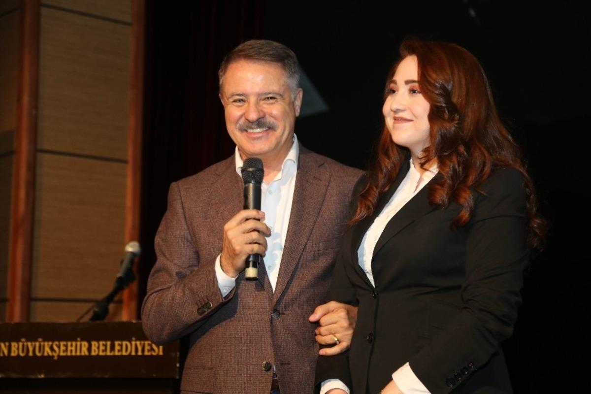 Deveci: &ldquo;Bu &uuml;lkeyi gen&ccedil;lerle ayağa kaldıralım&rdquo;