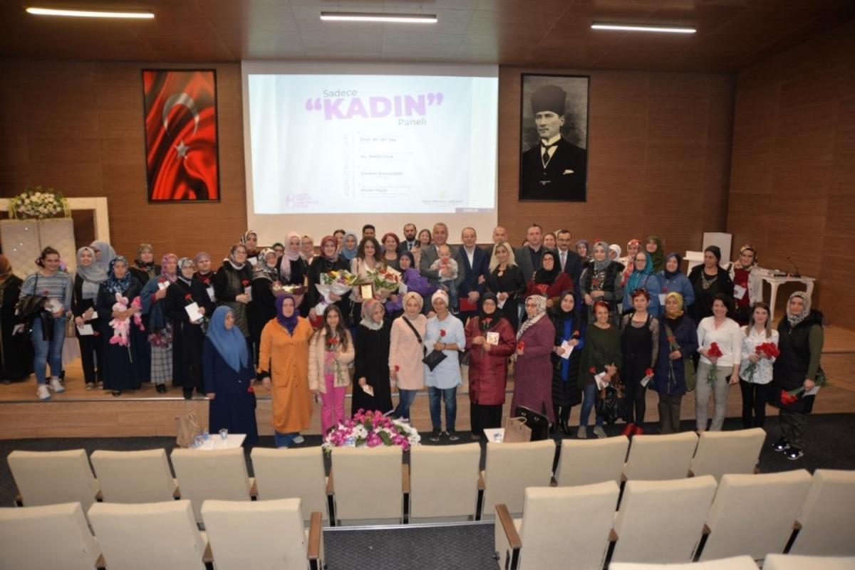 Hendek&rsquo;te &lsquo;Sadece Kadın&rsquo; konulu panel d&uuml;zenlendi