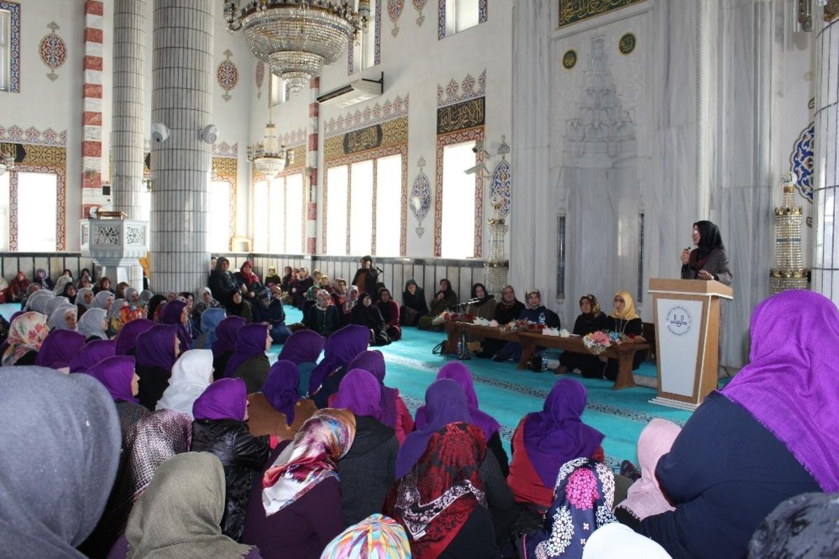 M&uuml;ft&uuml;l&uuml;kten &rsquo;Kadınlar G&uuml;n&uuml;&rsquo;ne &ouml;zel etkinlik