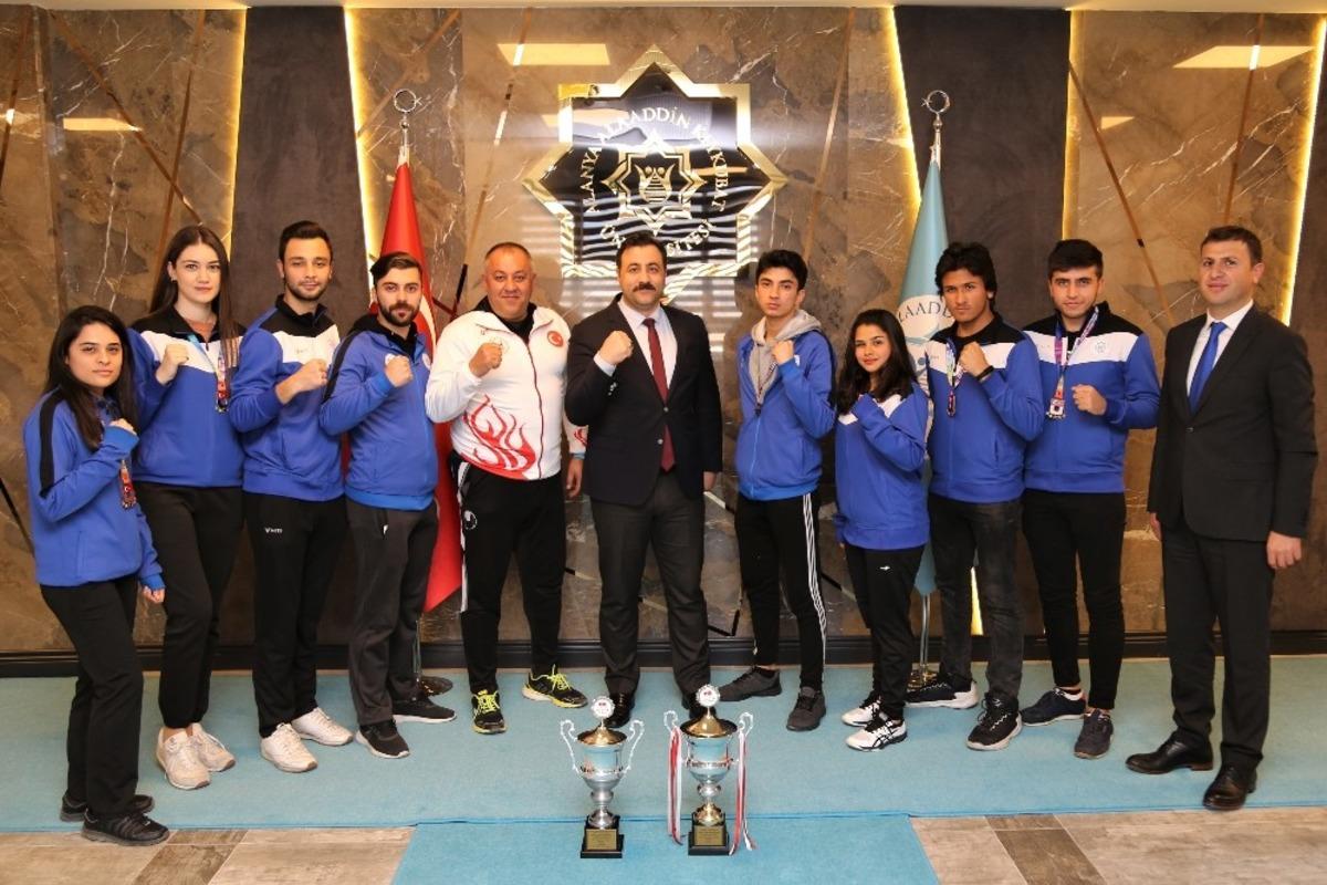 ALK&Uuml; 6 madalya 2 kupa birden aldı