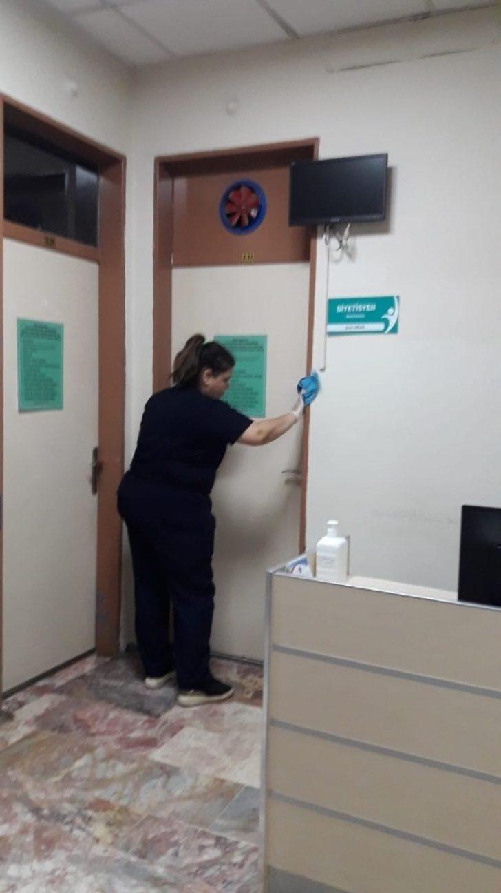 Marmaris Devlet Hastanesinde koronavirüse karşı dezenfekte ediliyor G2