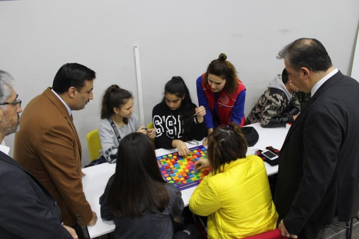 AK Partili Bekle: "Biz artık adı sporla anılan Roman gen&ccedil;liği istiyoruz"