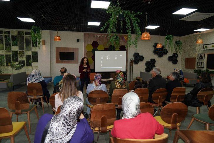 Diyarbakır Büyükşehir Belediyesi’nden engelli çocuğu olan ailelere seminer G2