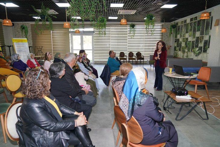 Diyarbakır Büyükşehir Belediyesi’nden engelli çocuğu olan ailelere seminer G3