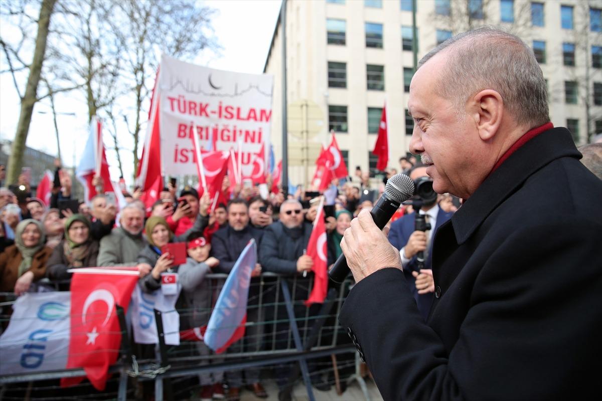 Cumhurbaşkanı Erdoğan, Br&uuml;ksel'de T&uuml;rk vatandaşlarına hitap etti: