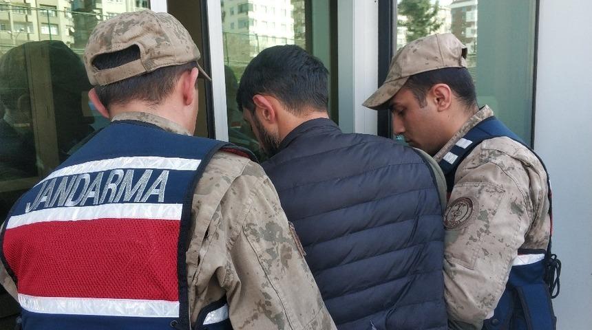 Tartıştığı akrabasını bı&ccedil;aklayan şahıs tutuklandı