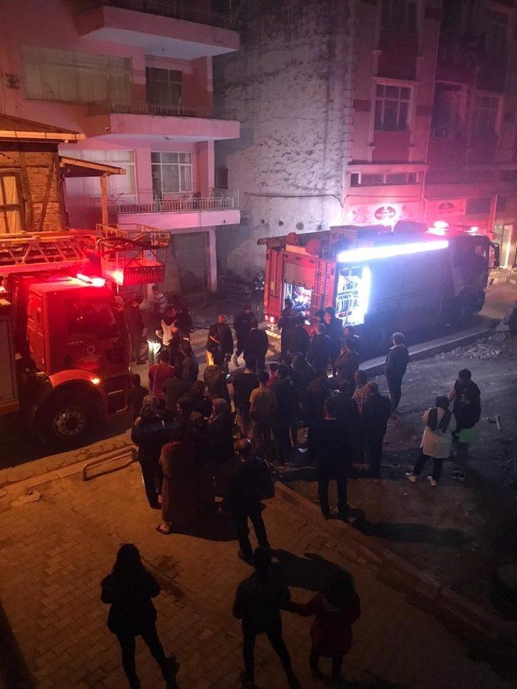 Fatsa’da korkutan depo yangını G3