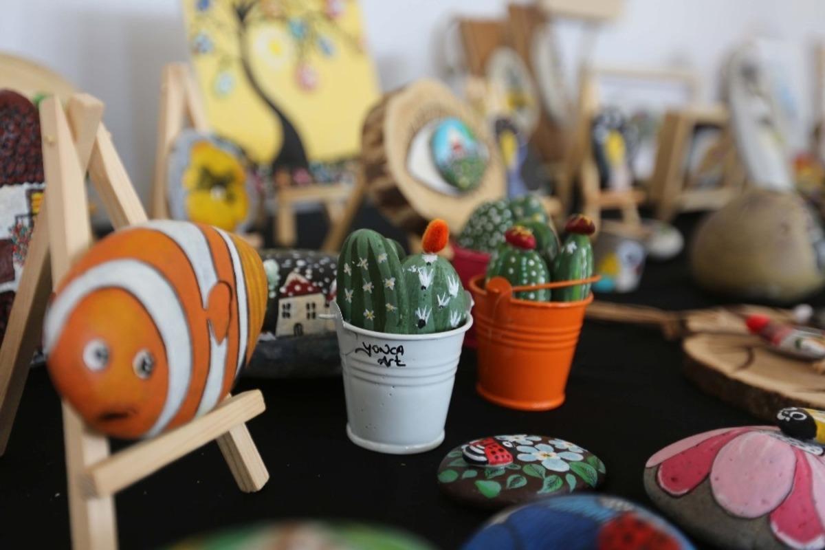 Efeler&rsquo;de taşların hikayesi anlatılıyor