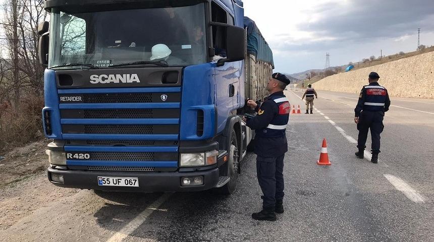 Y&uuml;k taşıyan ara&ccedil;lar denetlendi