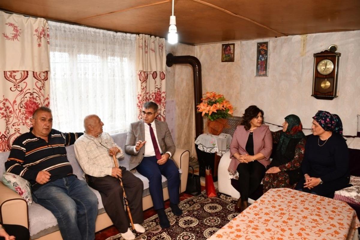 Vali G&uuml;rel&rsquo;den vatandaşların evine ziyaret