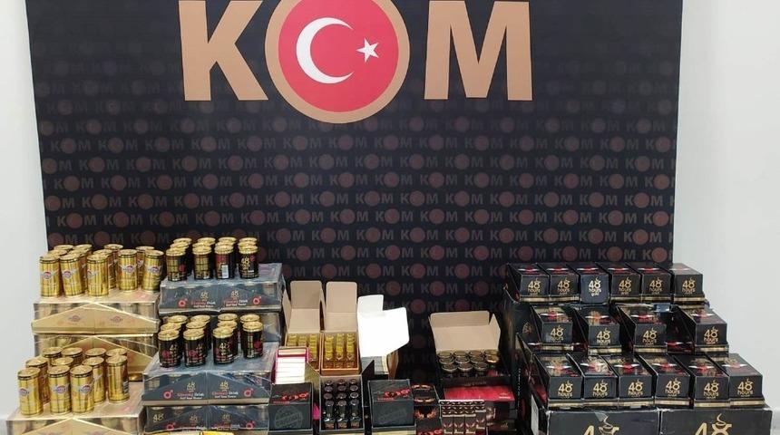 K&uuml;tahya&rsquo;da cinsel i&ccedil;erikli ka&ccedil;ak &uuml;r&uuml;nler ele ge&ccedil;irildi