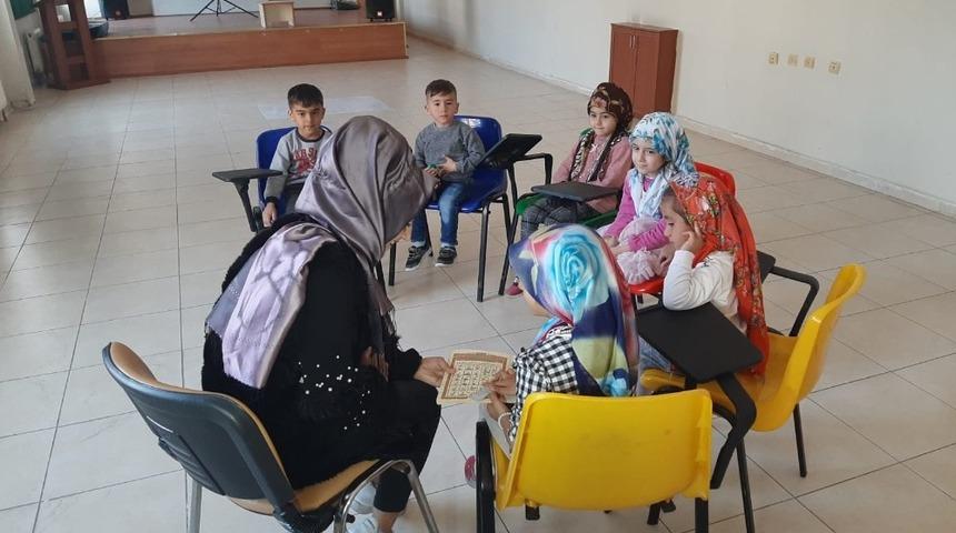 Bağlar Belediyesi çocukları Kur’an-ı Kerim ile tanıştırıyor