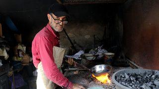 Son kalaycı 4 bin liraya işçi bulamıyor! Aylık kazancı 15 bin lira