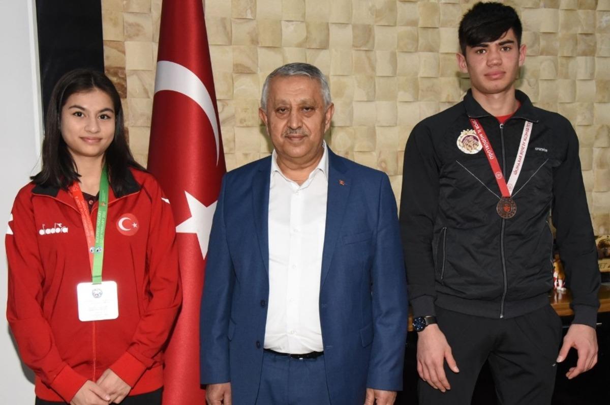 Afyon&rsquo;a dereceyle d&ouml;nd&uuml;ler