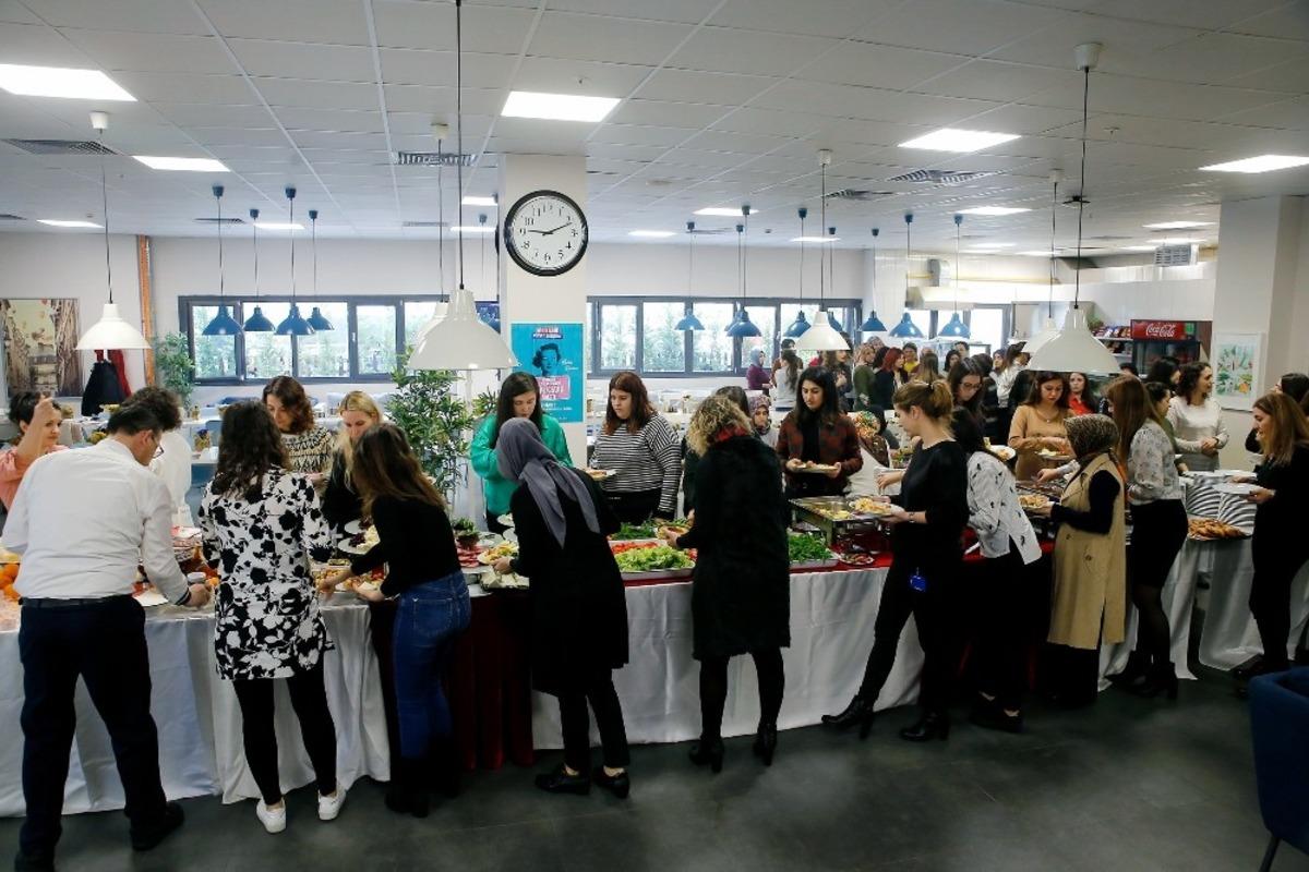 BEST kadın &ccedil;alışanlarını unutmadı