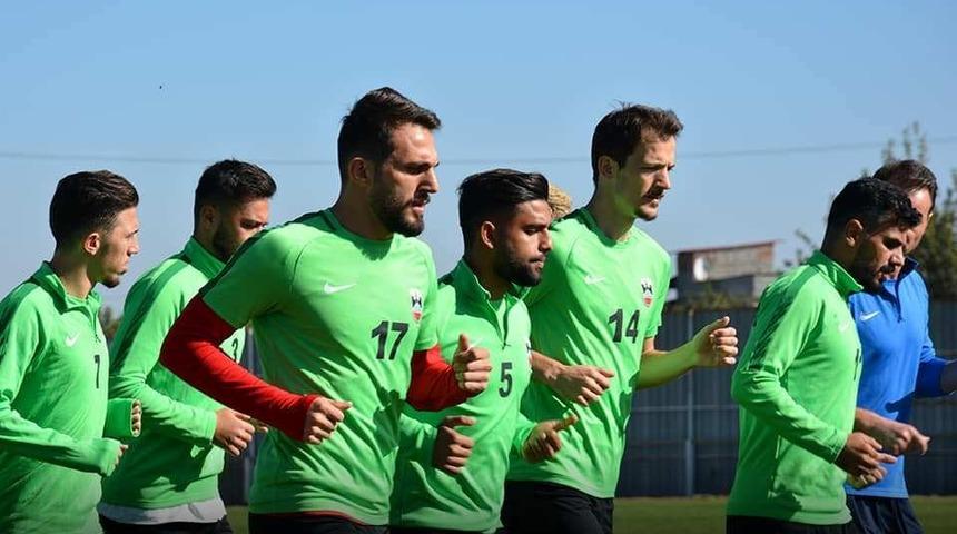 Diyarbekirspor&rsquo;un Play-Off umutları s&uuml;r&uuml;yor