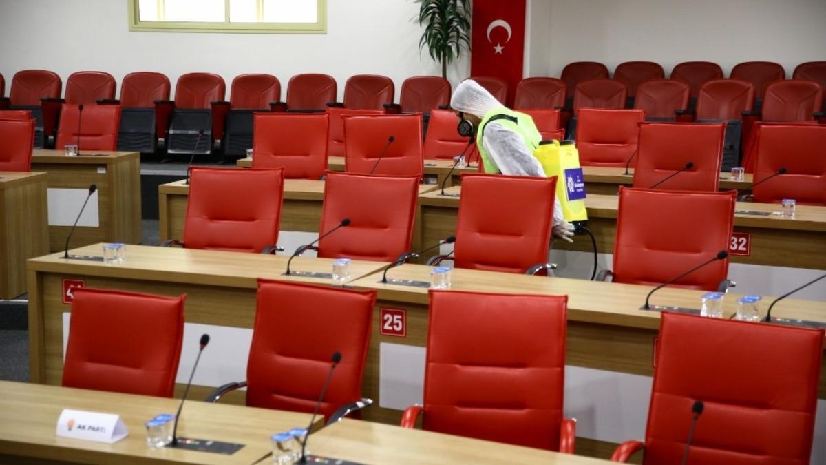 Aydın B&uuml;y&uuml;kşehir Belediyesi meclis salonunu dezenfekte etti