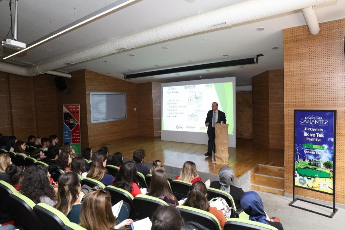B&uuml;y&uuml;kşehir&rsquo;den &ldquo;binalarda su yalıtımı genel kuralları ve uygulama esasları&rdquo; eğitimi