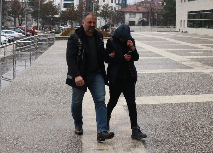 İç çamaşırında eroinle yakalanan şahıstan ilginç savunma G1