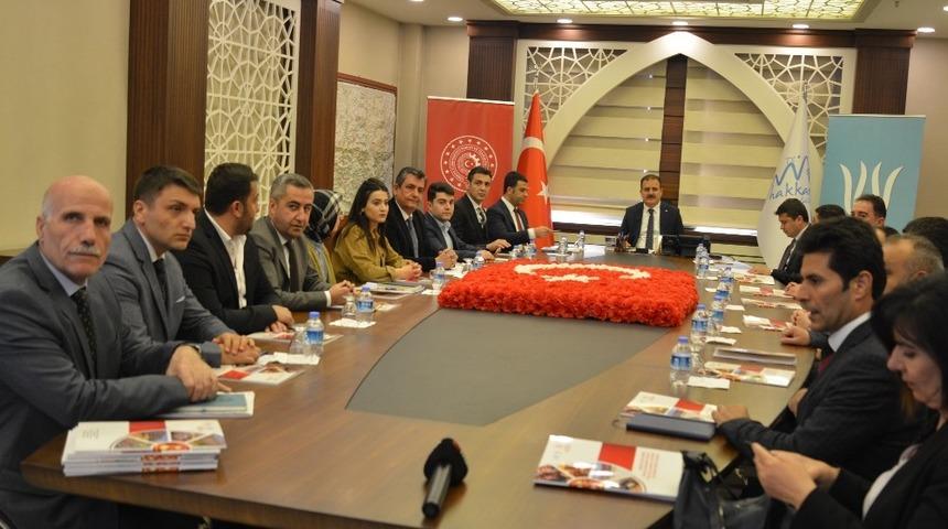 Hakkari’de maden bölgeleri masaya yatırıldı