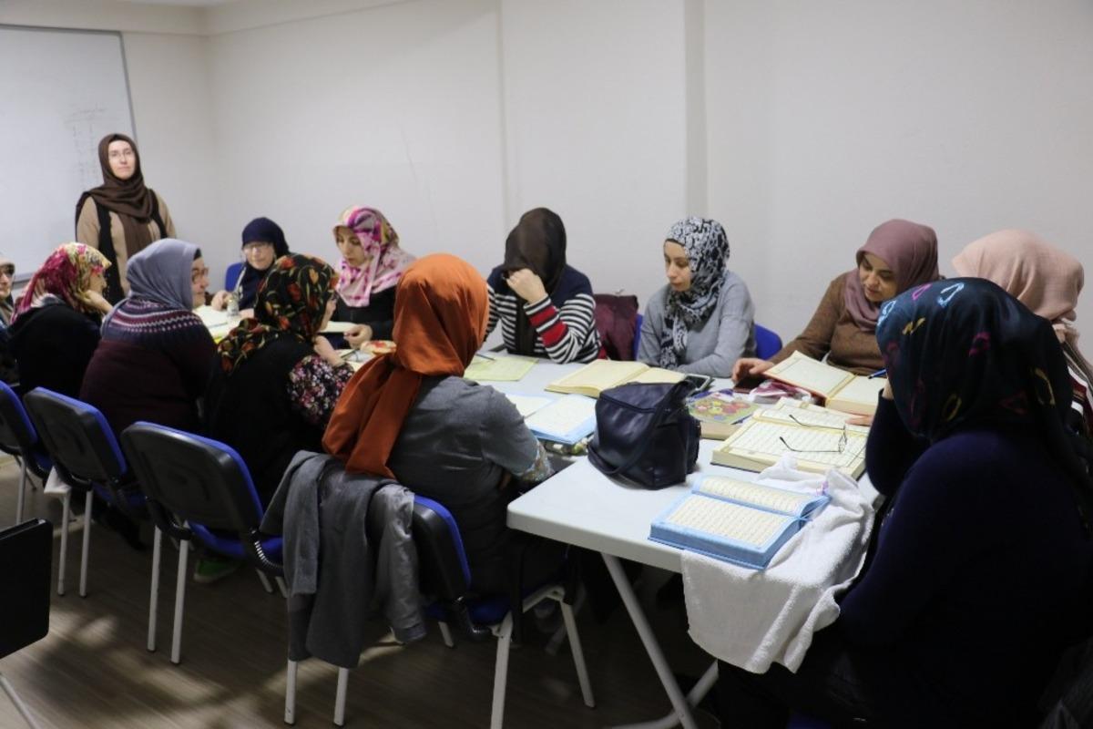 Top&ccedil;uasım&rsquo;da 400 kursiyer kurslardan faydalanıyor