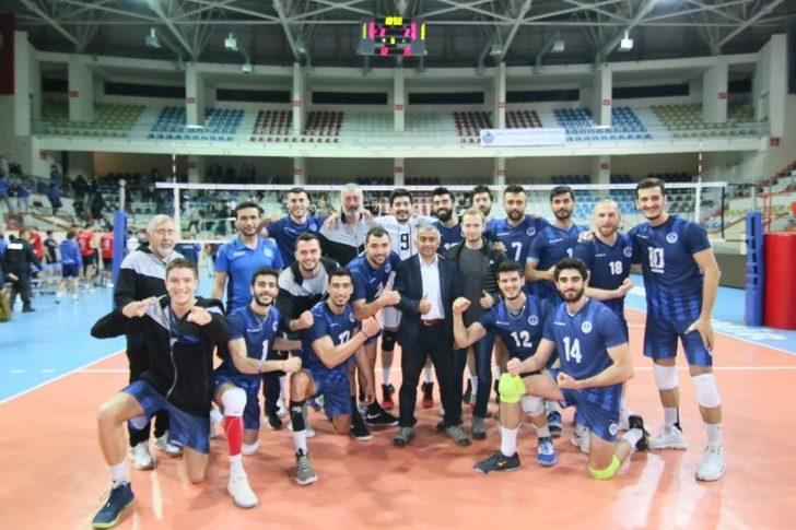 Kağıtspor Voleybol takımı Play-off’da G1