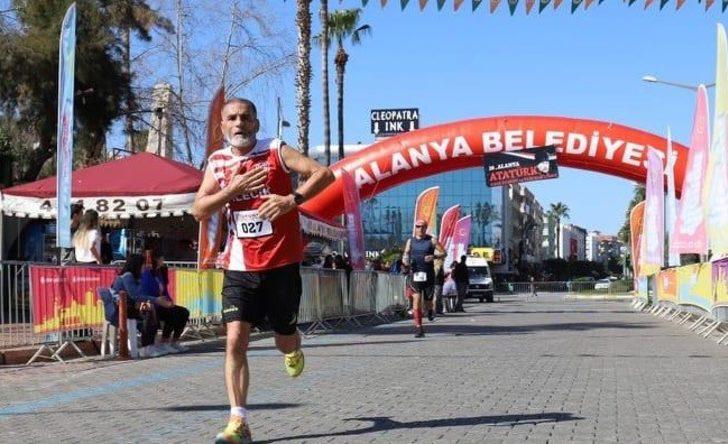 60 yaşındaki Bilecikli atletten büyük başarı G1