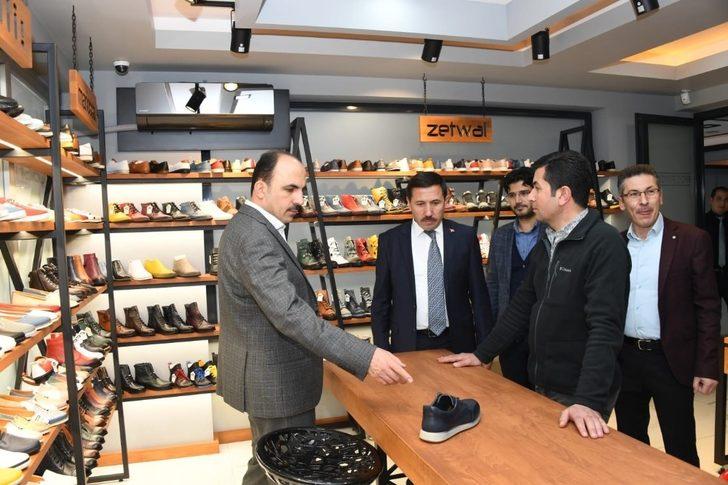 Başkan Altay Aykent esnafını ziyaret etti G3