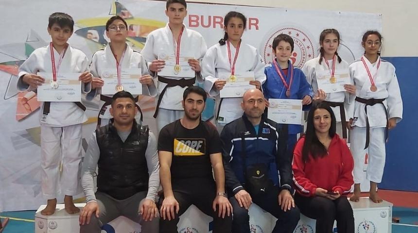 Sivas Judo takımı finale y&uuml;kseldi