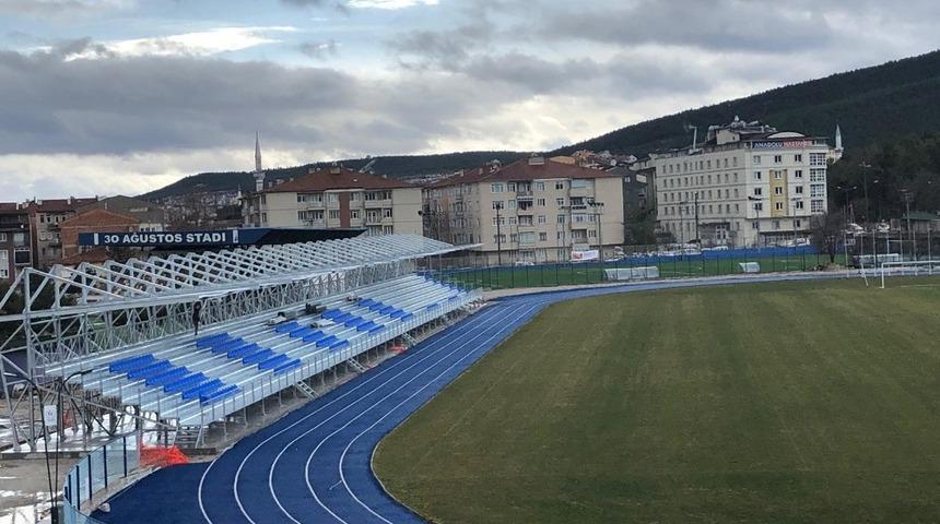 Dumlupınar Stadyumuna 3 bin 100 kişilik trib&uuml;n yapımı devam ediyor