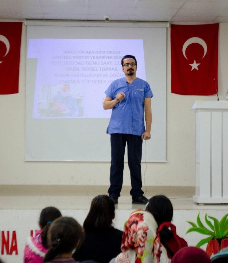 Öğrencilere “Doktorluk” mesleği tanıtıldı G3