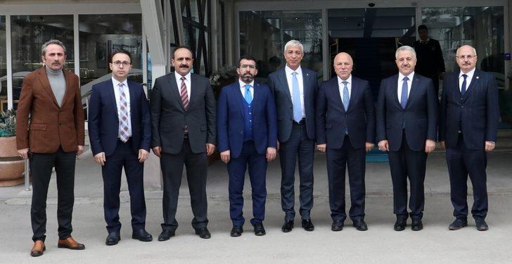 Kars Heyetinden Başkan Sekmen’e ziyaret G5