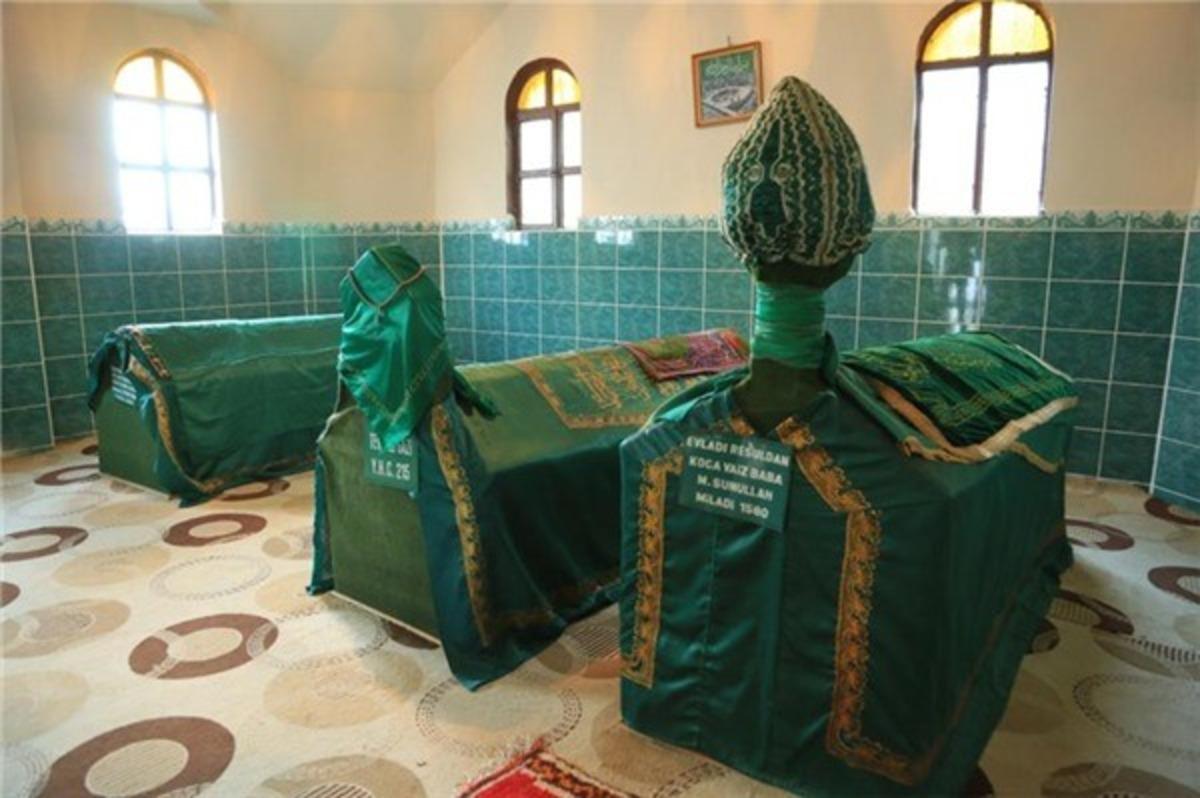 Koca Vaiz Baba T&uuml;rbesinde restorasyon &ccedil;alışması başladı