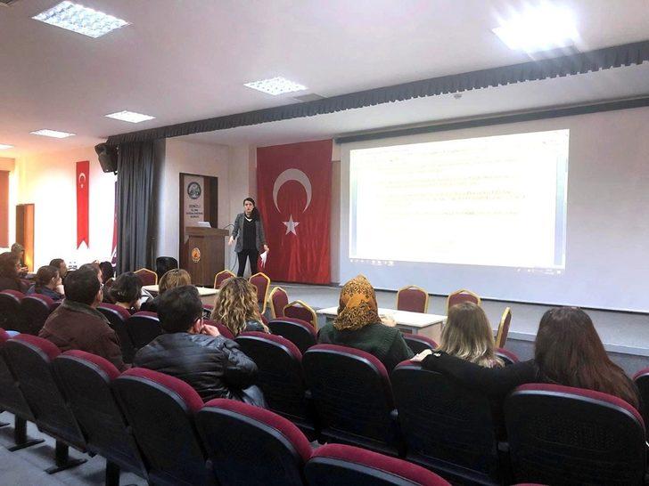 İngilizce öğretmenlerine ‘Soru Hazırlama Teknikleri’ eğitimi verildi G3