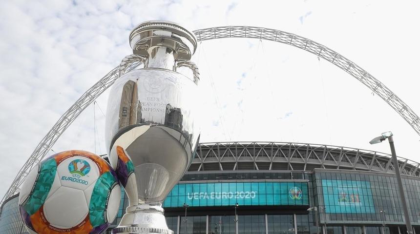 UEFA'dan flaş EURO 2020 açıklaması! İtalya - Türkiye maçı ertelenecek mi?