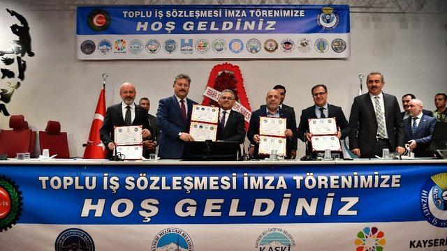 Belediyelerde çalışan kadrolu işçileri kapsayan toplu iş sözleşmesi imzalandı