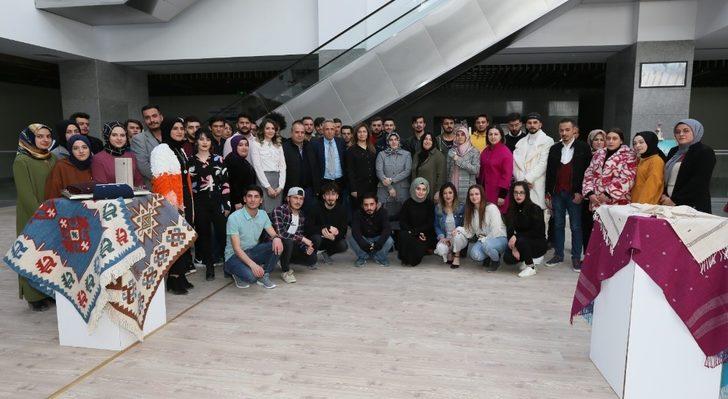 Bayburt Üniversitesinde ‘Ehram ve Afiş Sergisi’ ile ‘Kadın’a Dair’ başlıklı panel düzenlendi G1