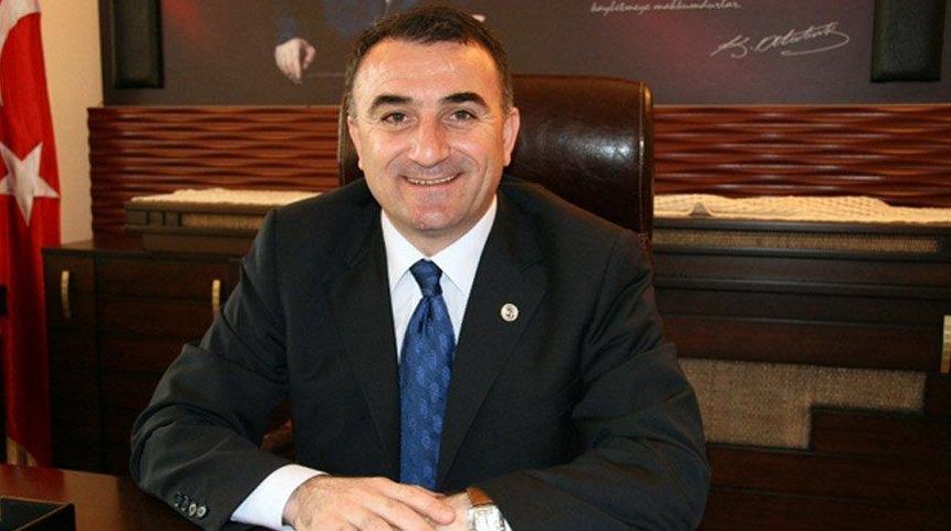 Eski AK Partili belediye başkanı Murat Sesli polise teslim oldu