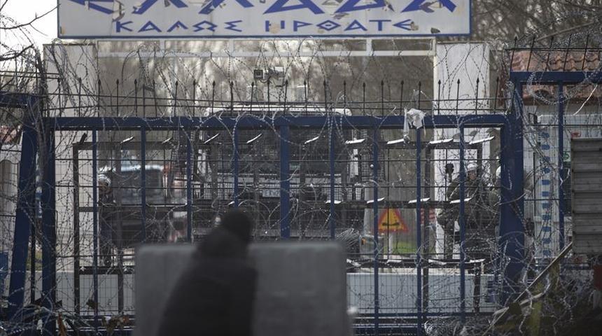 New York Times'tan Yunanistan'la ilgili çarpıcı sığınmacı iddiası: Gizli merkezlerde...