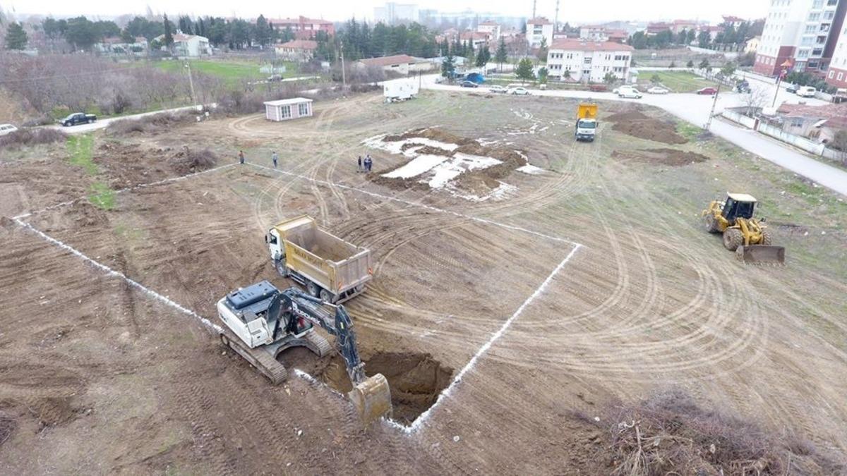 Suluova Olimpik Y&uuml;zme Havuzu&rsquo;nun temel kazı &ccedil;alışmaları başladı