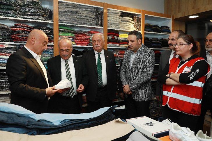 Kızılay Butik Mağaza, Atatürk Üniversitesinde hizmete açıldı G3