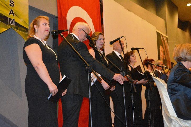 Türkülerle karış karış Anadolu’yu gezdirdiler G4