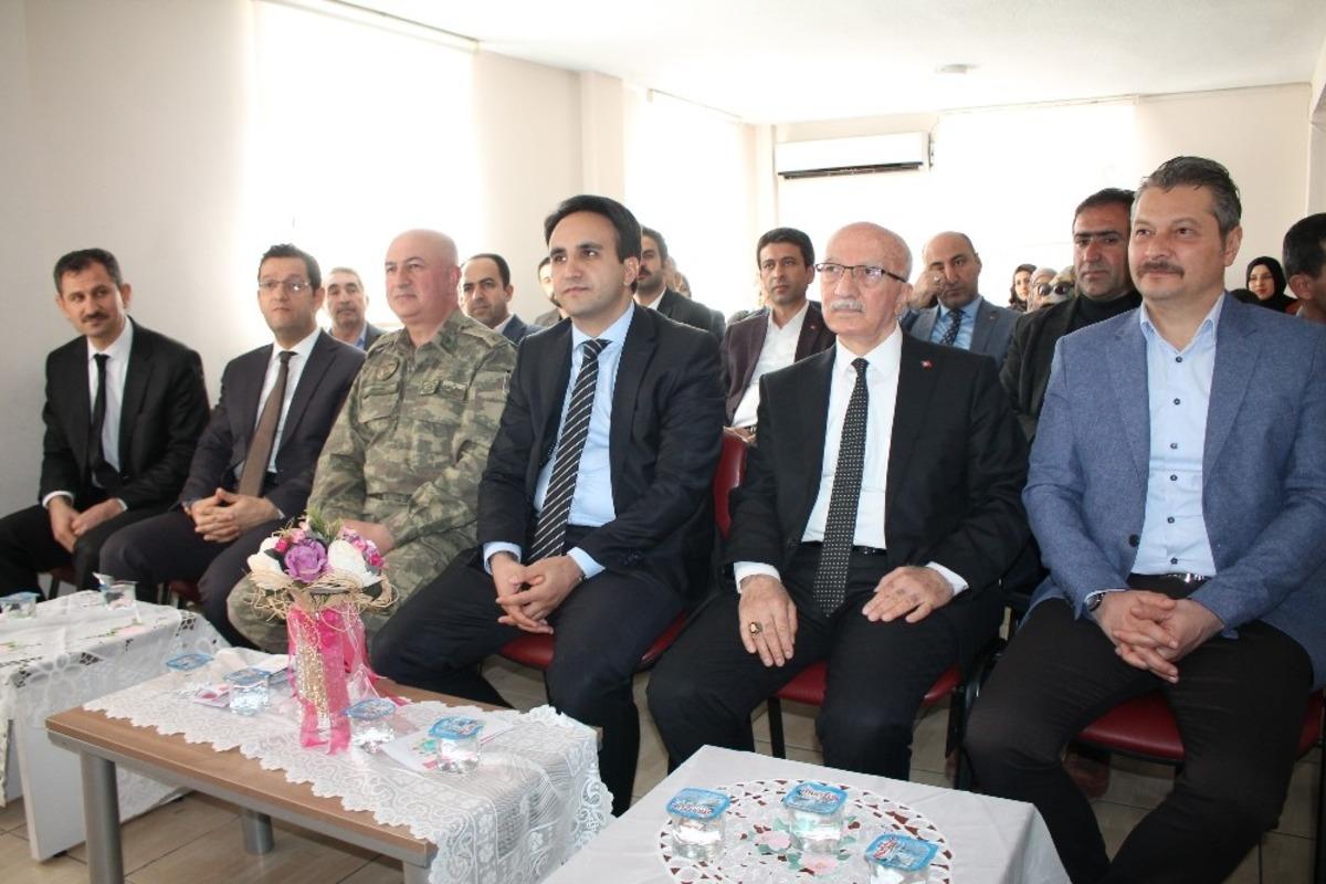 Midyat&rsquo;ta &rsquo;Evrensel Değerler Gen&ccedil;lerle İlerliyor&rsquo; Projesi