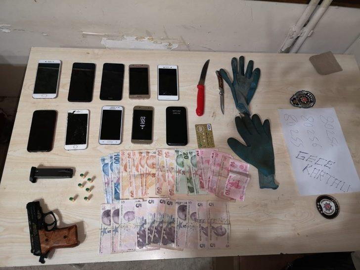 Fatih’te dehşet evi! Elleri bağlı şekilde bulundular G1