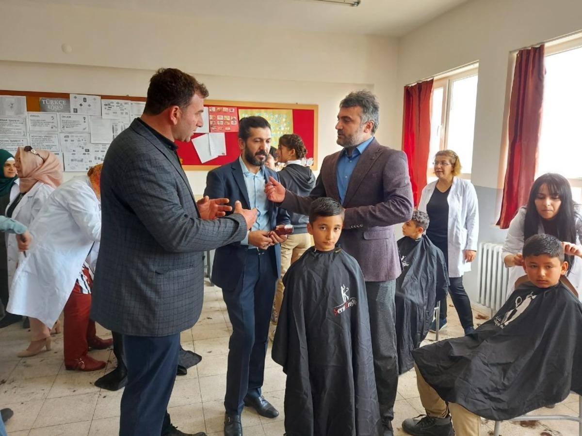 K&ouml;y okullarındaki &ouml;ğrencilere &uuml;cretsiz sa&ccedil; bakımı