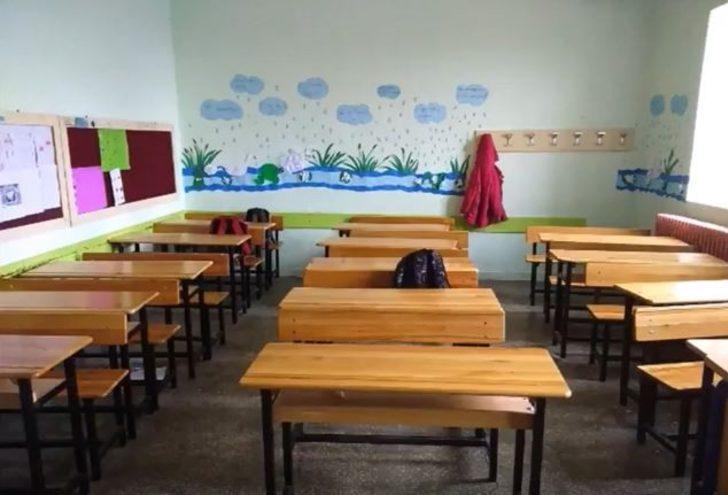 Fedakar öğretmen köy okulunu kendi imkanları ile yeniledi G1