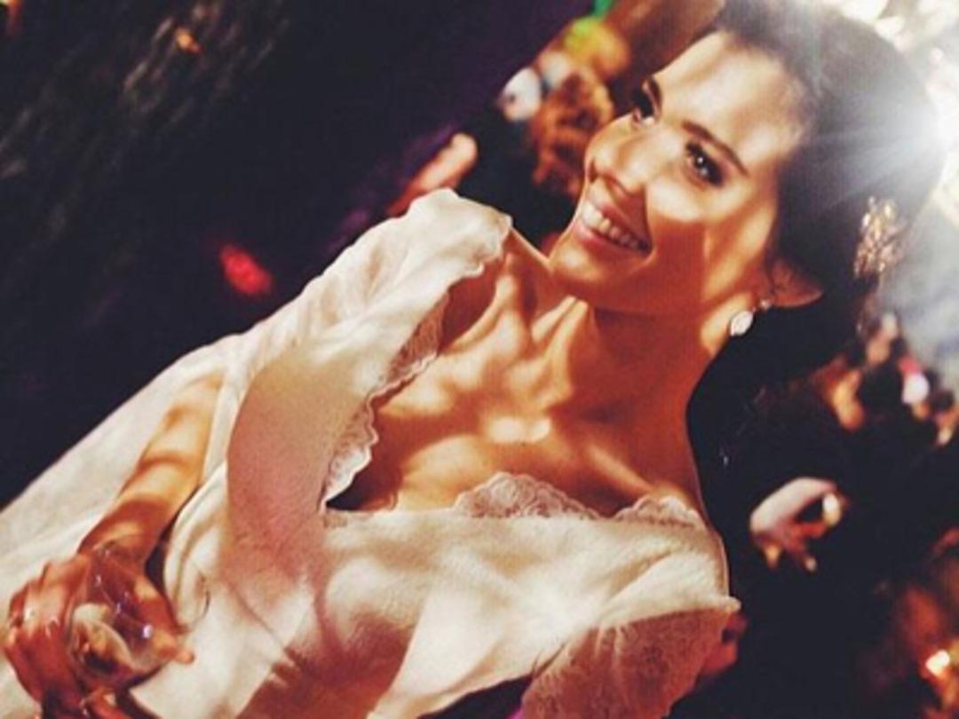 Hatice Şendil'in kına gecesine &uuml;nl&uuml; akını