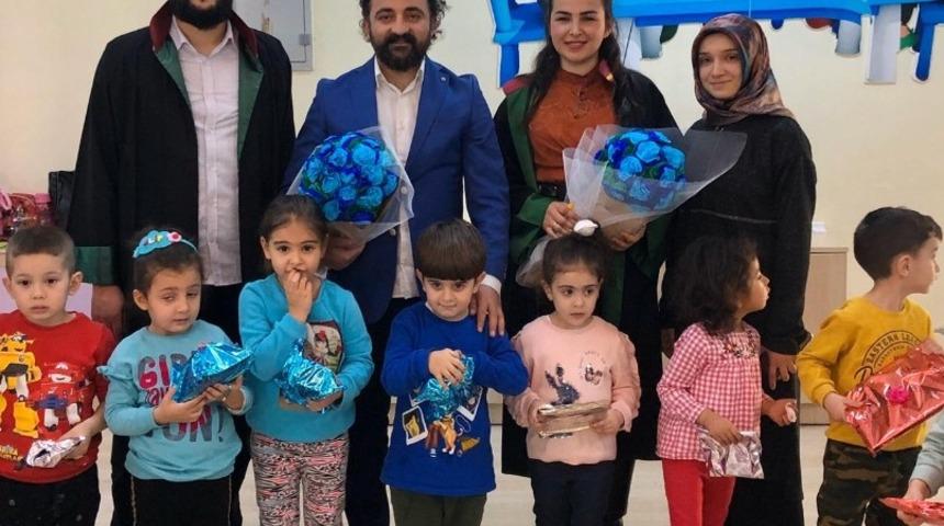 Barodan minik &ouml;ğrencilere hediye