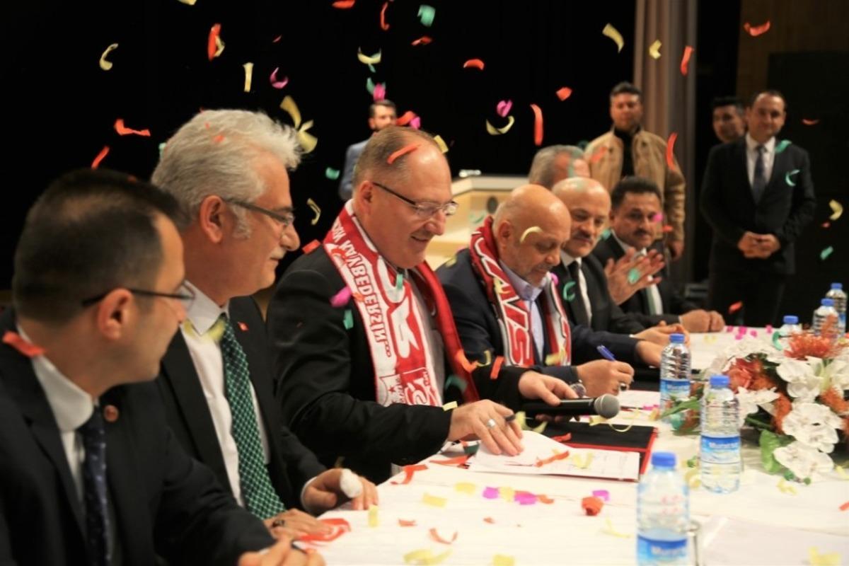 Sivas Belediyesinde toplu iş s&ouml;zleşmesi